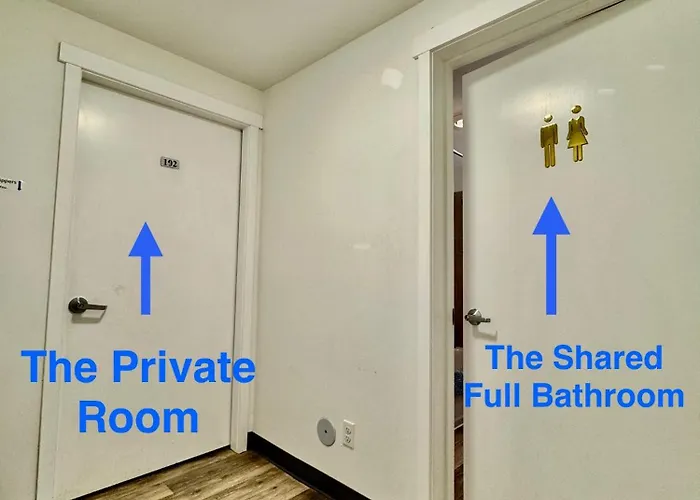 Private Room With Shared Bathroom On The 1St Floor 10 Minutes Walk To University Of Washington